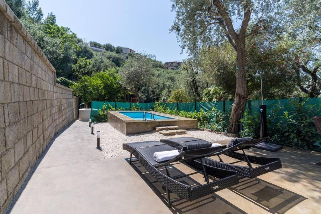 Casa Priora - Romantic House With Pool Villa Sorrento Bagian luar foto