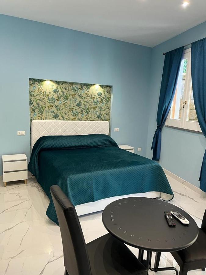 Casa Priora - Romantic House With Pool Villa Sorrento Bagian luar foto